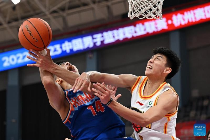 他憑藉一腳